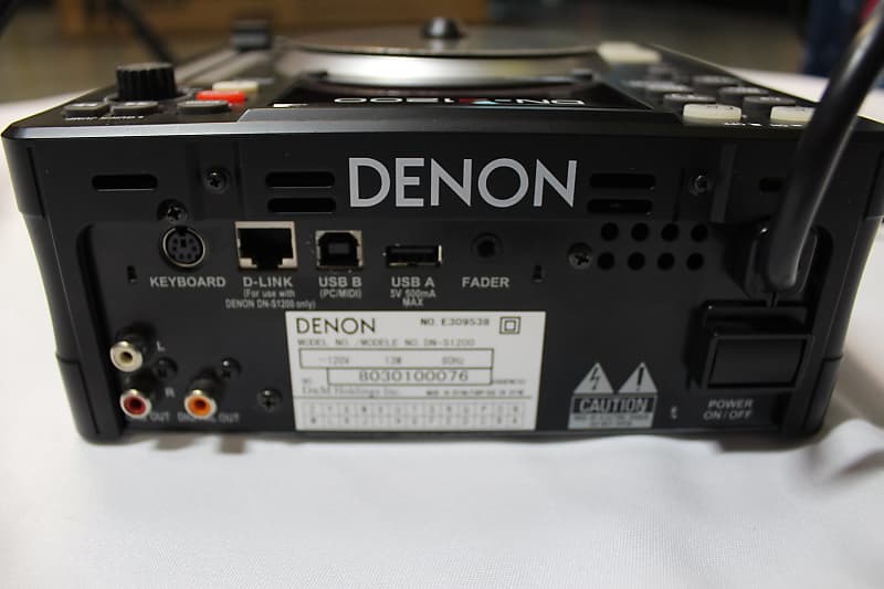 Denon DN-S1200 CD Player/DJ Controller (Consignment)