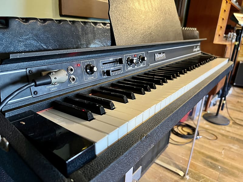Rhodes Mark II Suitcase Piano-73 Key Electric Piano (1980 - 1983)