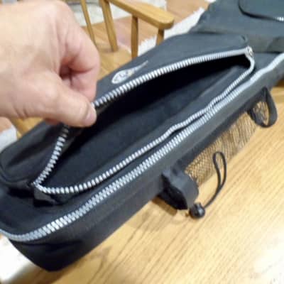 Guitar Gig Bag Backpack Topp Pro Electric with Detachable Backpack Music Gear Black Pro Gear Multi Fit Deluxe Universal Soft Backpack Strap Handle Pad Thick Padded Case for Fender/PRS/Gibson/Jackson/ESP/Ibanez/Sterling/Music Man/AX40 Black image 4