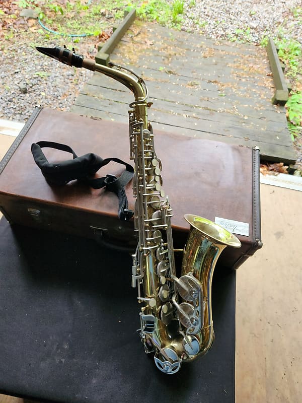 Armstrong alto clearance sax