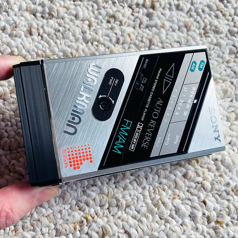 [RARE] Sony WM-F102 Walkman Cassette Player, Beautiful Silver ! Working ! image 1