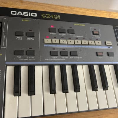 Casio CZ-101 49-Key Synthesizer 1985 - 1988 - Black