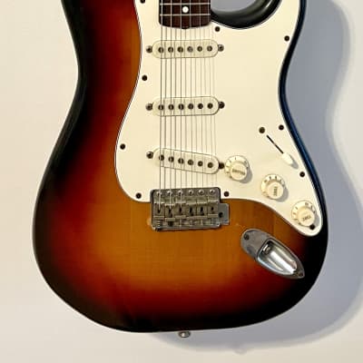 1982 Fender American Vintage '62 Stratocaster Very Early Original image 1