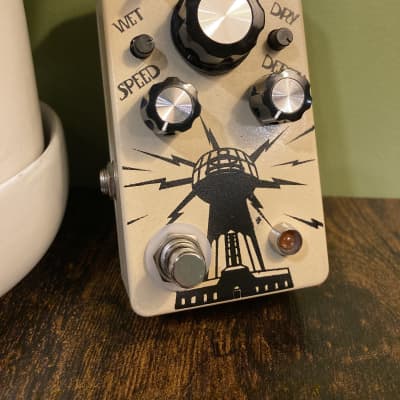 Reverb.com listing, price, conditions, and images for hungry-robot-the-wardenclyffe