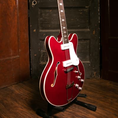 Vox Bobcat V90 Cherry Red Semi-Hollow Electric Guitar image 4
