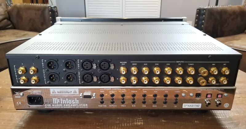 McIntosh - C48 - Preamplifier with DAC