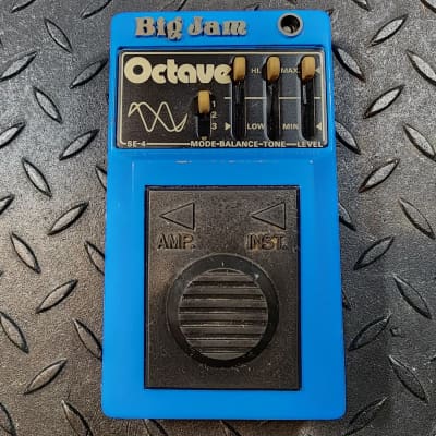 ギター Multivox Big Jam Octave SE-4 Octave Fuzz Multivox Big Jam SE-4 Octave - YouTube