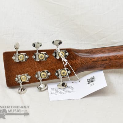 C.F. Martin Custom Shop "00" Bearclaw Sitka Spruce w/ Quilted Mahogany Back and Sides (s/n: 7347) image 12