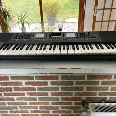 Roland E-A7 61-Key Arranger Keyboard 2015 - Present - Black
