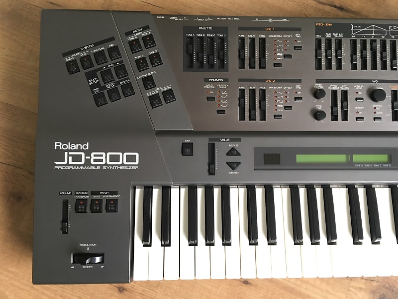Roland JD-800 (excellent) + Gator GK88 + MegaRAMcard image 1