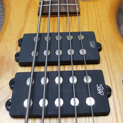 Warwick 5-string Rock Bass Corvette $$ (Double Buck) bass guitar, Honey Violin Oil finish image 11