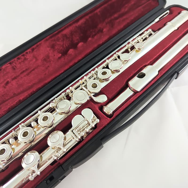 Yamaha YFL261 open hole offset G CFoot Flute Reverb Canada