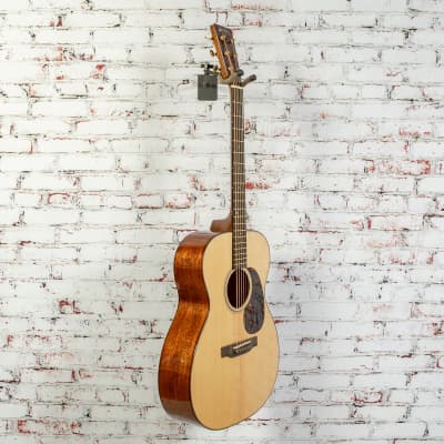 Martin - 00018 Modern Deluxe - Acoustic Guitar - Natural - w/ Hardshell Case w/ Red Interior image 4