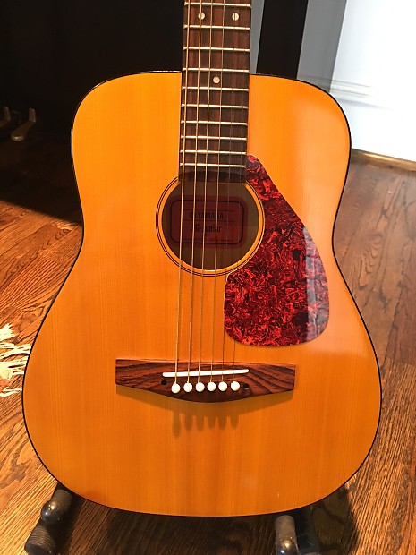 Yamaha fg shop junior guitar price