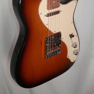 G&L USA ASAT Classic Thinline Limited Run Swamp Ash F-Hole Delete Black Back Autumn Burst electric guitar new image 3