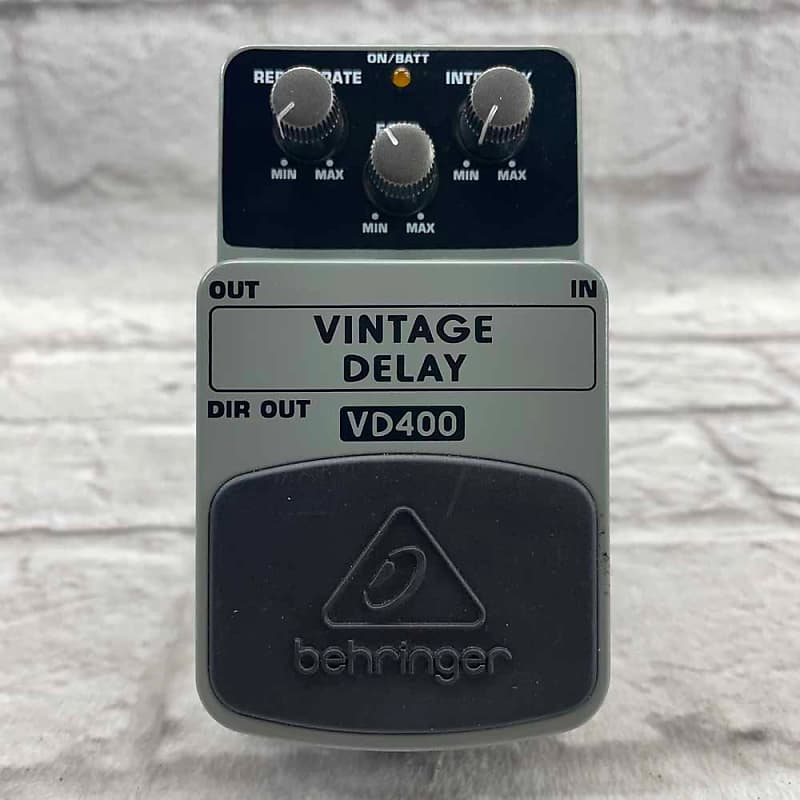 Used Behringer VD400 Vintage Delay Pedal Reverb