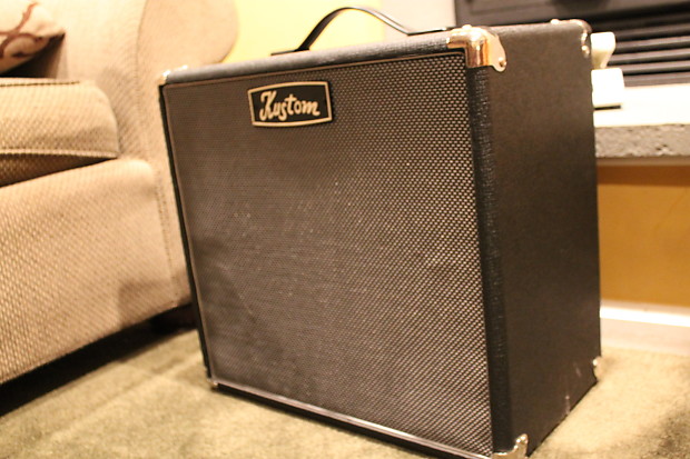 Kustom 2x12 store cabinet
