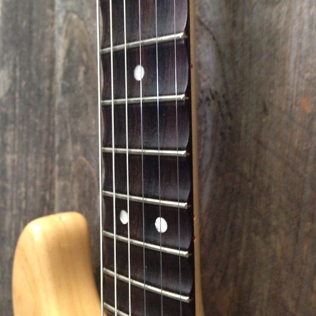 Fender Stratocaster, Scalloped Fretboard