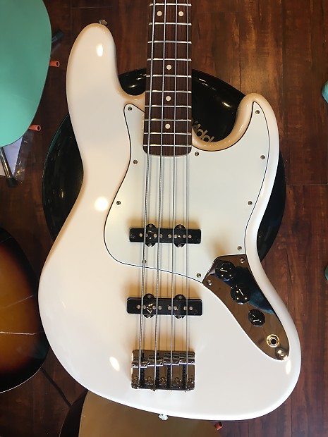 Fender Standard Jazz Bass Arctic White MIM | Reverb