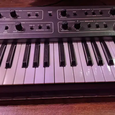 Sequential Circuits Prophet 600 Synthesizer w/ GliGli 2.0, Fatar Keybed, Walnut Sides, Free Case image 9