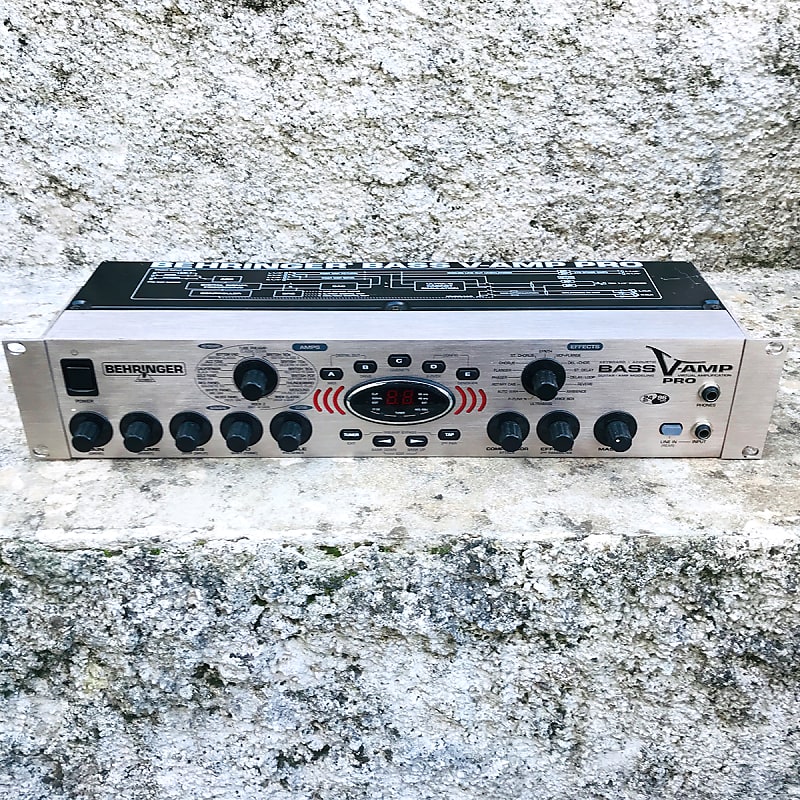 Behringer Bass VAMP Pro MultiEffect Rack 19" for Reverb France