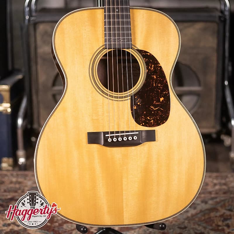 Martin 000-28EC Eric Clapton Signature Acoustic Guitar with