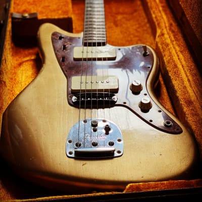 Fender Custom Shop Limited Heavy Aged '62 Jazzmaster, Shoreline Gold Relic w/ OHSC & Candy 2016 for sale