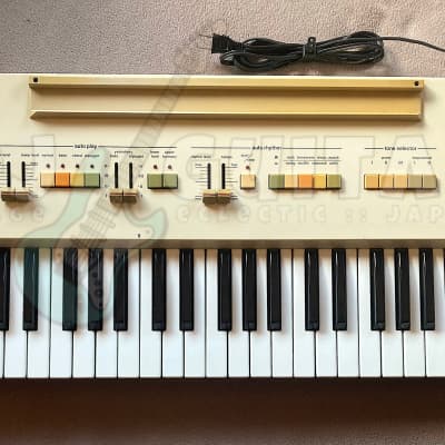 Roland EP-11 61-Key Piano Plus 11