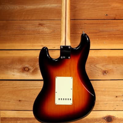 Fender 2019 Sixty-Six Alternate Reality Sunburst HSS Offset Guitar Clean! 95002 image 5