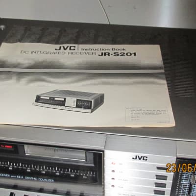 Vintage JVC JR-S201  Stereo Receiver w Magnetic Phono In - Comp to Pioneer SX  w better specs image 5