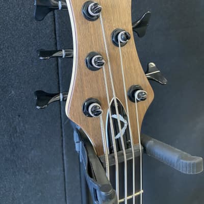 Dean Edge Select  5 String  Bass Walnut Satin  Natural  New! image 5