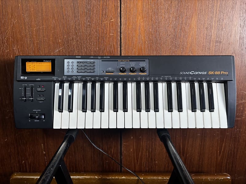 Roland SK88Pro