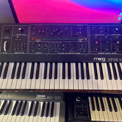 Moog Opus 3 1980 - Black
