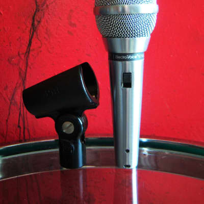 Vintage 1970's Electro-Voice 671A Handheld Cardioid Dynamic Microphone Hi Z w accessories 671 672 image 11
