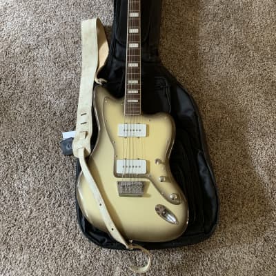 Squier Vintage Modified Baritone Jazzmaster