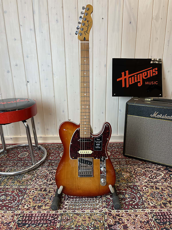 Fender Player Plus Nashville Telecaster PF 2023 - Sienna Sunburst