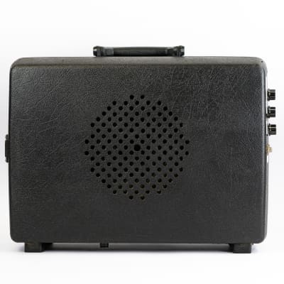 Samsonite Briefcase Guitar Amp 1 x 8 Combo - Portable Power with Pristine Sound image 1