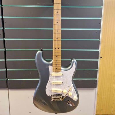 Fender Deluxe Roadhouse Stratocaster Metallic Ice Blue 2018 Electric Guitar for sale