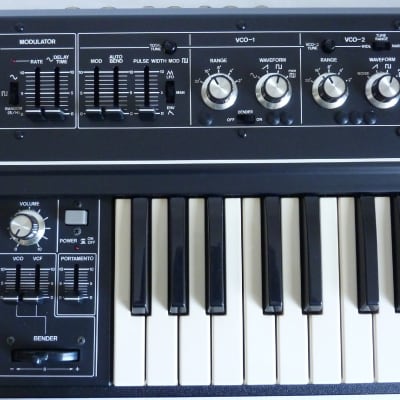 Roland SH-2 37-Key Synthesizer