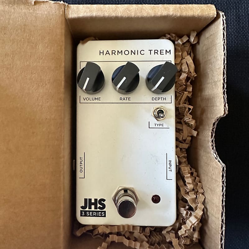 JHS 3 Series Harmonic Trem - Bias and Harmonic Tremolo pedal image 1