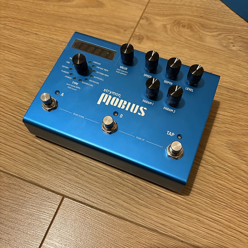 Strymon Mobius