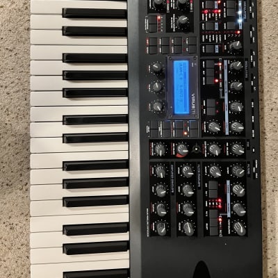 Access Virus TI 61-Key Digital Synthesizer 2000s - Black