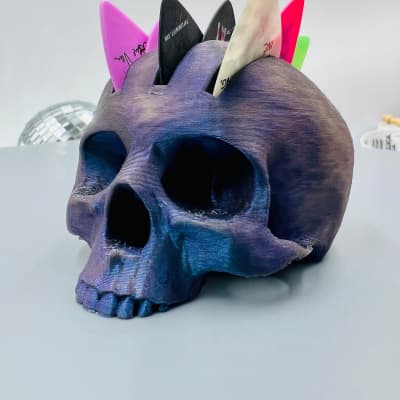 Mohawk Skull Pick Holder - Chameleon Color Shift Limited Edition-Regular / Purple/Blue image 1