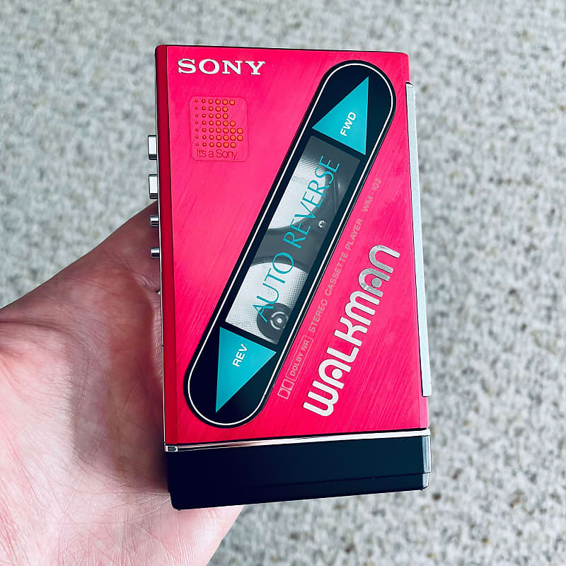 [RARE] Sony WM-102 Walkman Cassette Player, Excellent RED Looking, Running !