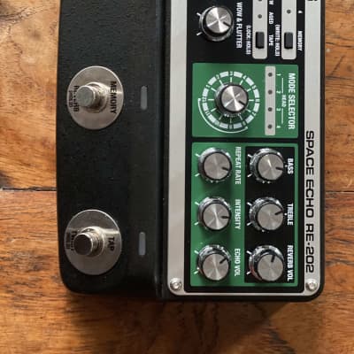 Boss RE-202 Space Echo | Reverb