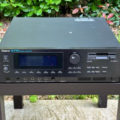 Roland S-770 Digital Sampler