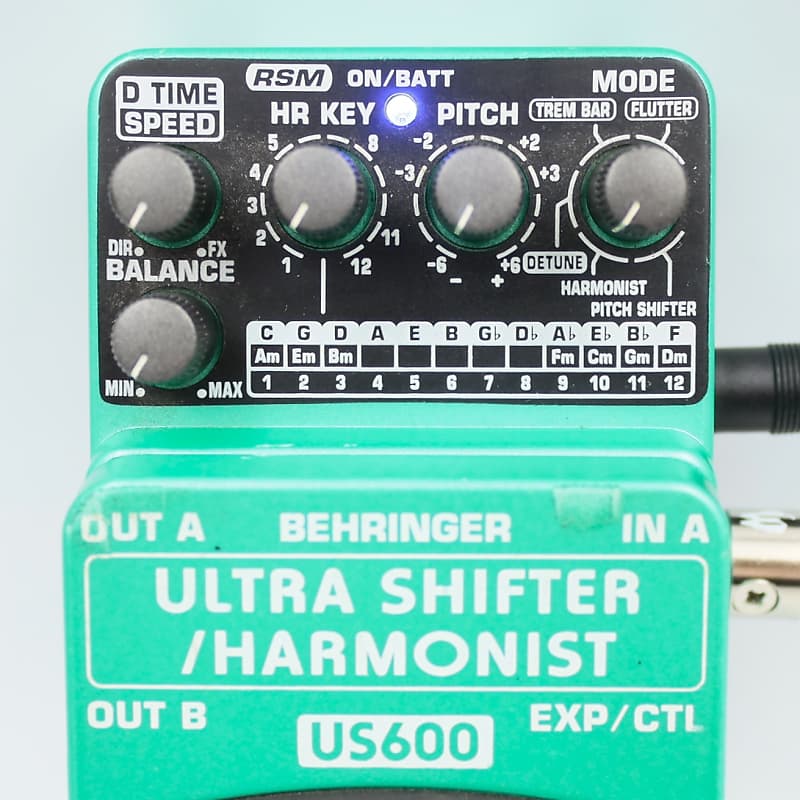 ギター BEHRINGER US600 s-l400.jpg