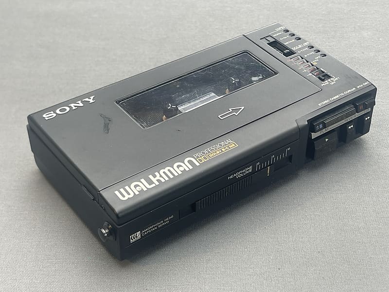SONY WALKMAN プロフェッショナル　WM-D6C Sony Walkman Professional WM-D6C – Akio Morita's Miniature