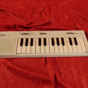 80年代 ヤマハ HandySound HS-200 ハンディサウンド 当時物 80 Yamaha Handysound Hs-200 Handy Sound Items From Back Then