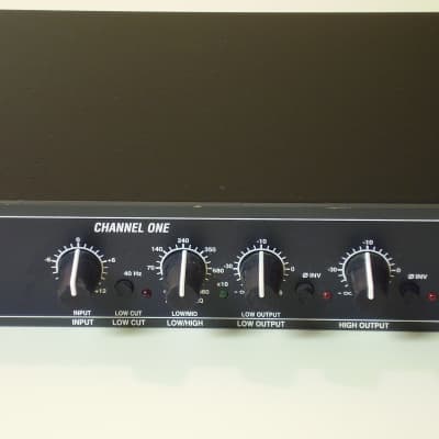 Dbx 223 buying Stereo 2-way/mono 3-way crossover